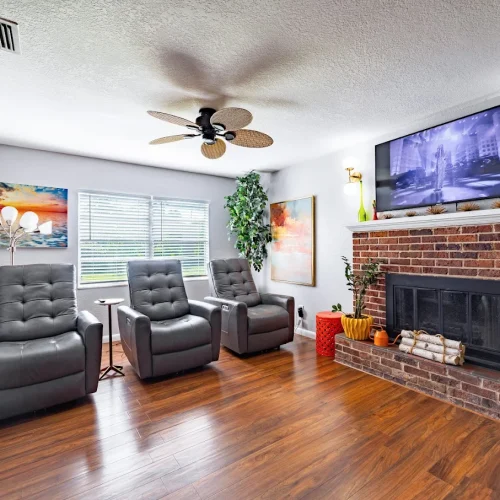 Brandon Pearl City Interior